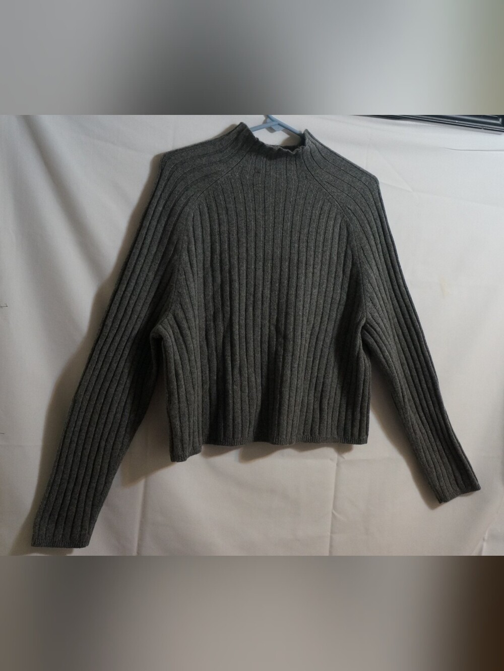 Everlane Funnel-Neck Cropped Sweater in Wool Cashmere Gray Size XXL - Picture 9 of 14
